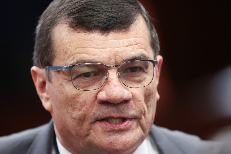 Ex-ministro Paulo Srgio Nogueira chega ao julgamento da trama golpista.  Foto: Jorge Silva/Reuters