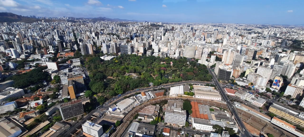 Veja o que abre e o que fecha durante o feriado de Nossa Senhora Aparecida em BH