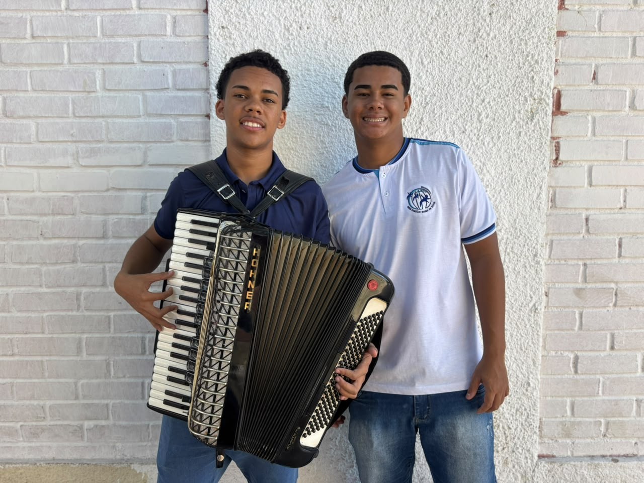Estudantes de Petrolina que viralizaram com forró estreiam em show público neste sábado