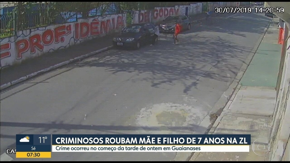 V Deo Mostra Assalto Em Frente A Escola Em Guaianases Na Zona Leste De Sp S O Paulo G