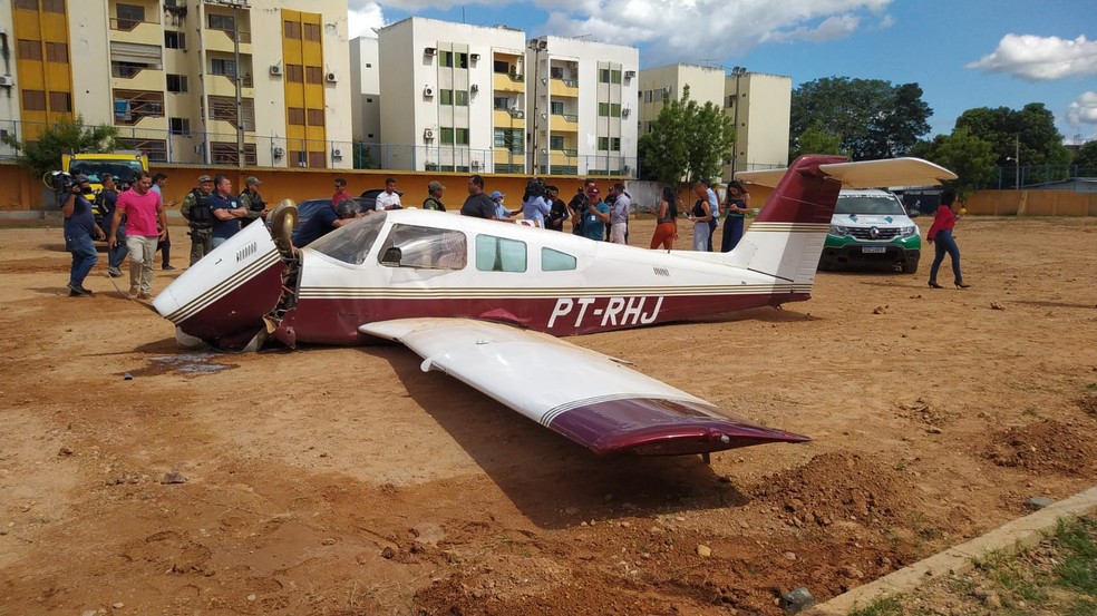 Piloto de avião que caiu em Teresina diz que problema não foi na porta:  'falha no motor' - Piauí - Diário do Nordeste