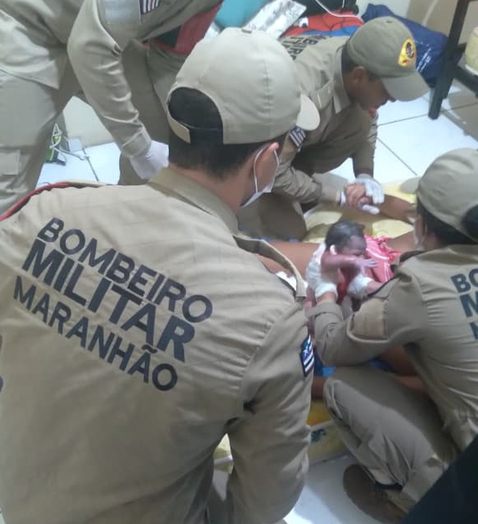 Parto foi feito com a ajuda dos militares da Academia Josué Montello em São Luís — Foto: Divulgação/Corpo de Bombeiros Militar