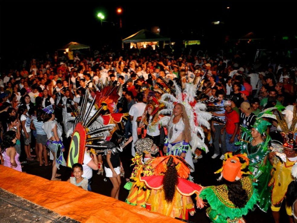 Em 2011 Carnaval reuniu 12 mil pessoas em Bonito, MS — Foto: Dorival Conde / Arquivo Pessoal
