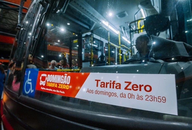 Virada Cultural terá linha especial de ônibus no Centro de SP; trens e metrô vão funcionar durante toda a madrugada do domingo