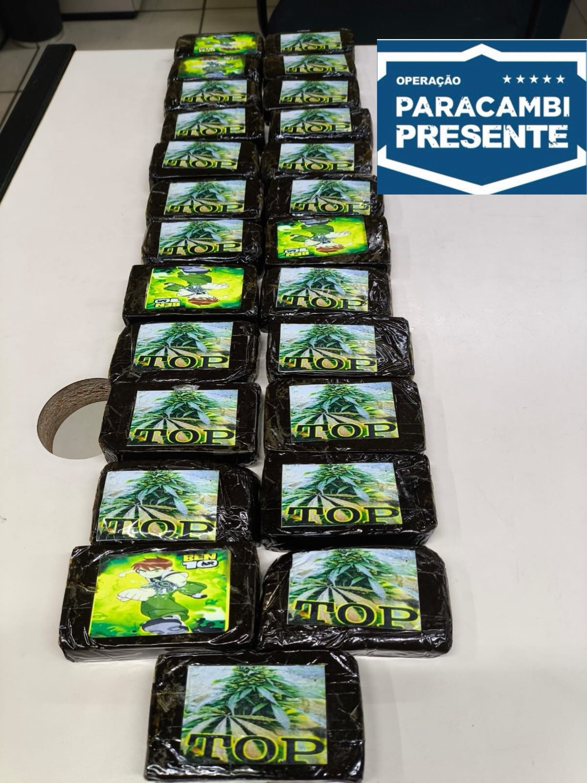 Mulher é presa com drogas dentro de carro em Paracambi