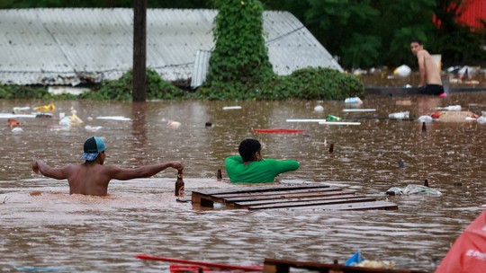 4 tragédias climáticas em menos de 1 ano mataram mais de 100 no RS - Foto: (Diego Vara/Reuters)