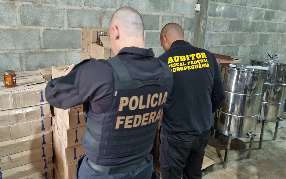 Polícia Federal faz operação contra falsificação de mel em Campestre, MG — Foto: Polícia Federal