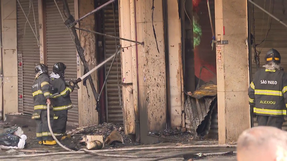 Incêndio no Shopping 25, na região do Brás — Foto: Reprodução/TV Globo