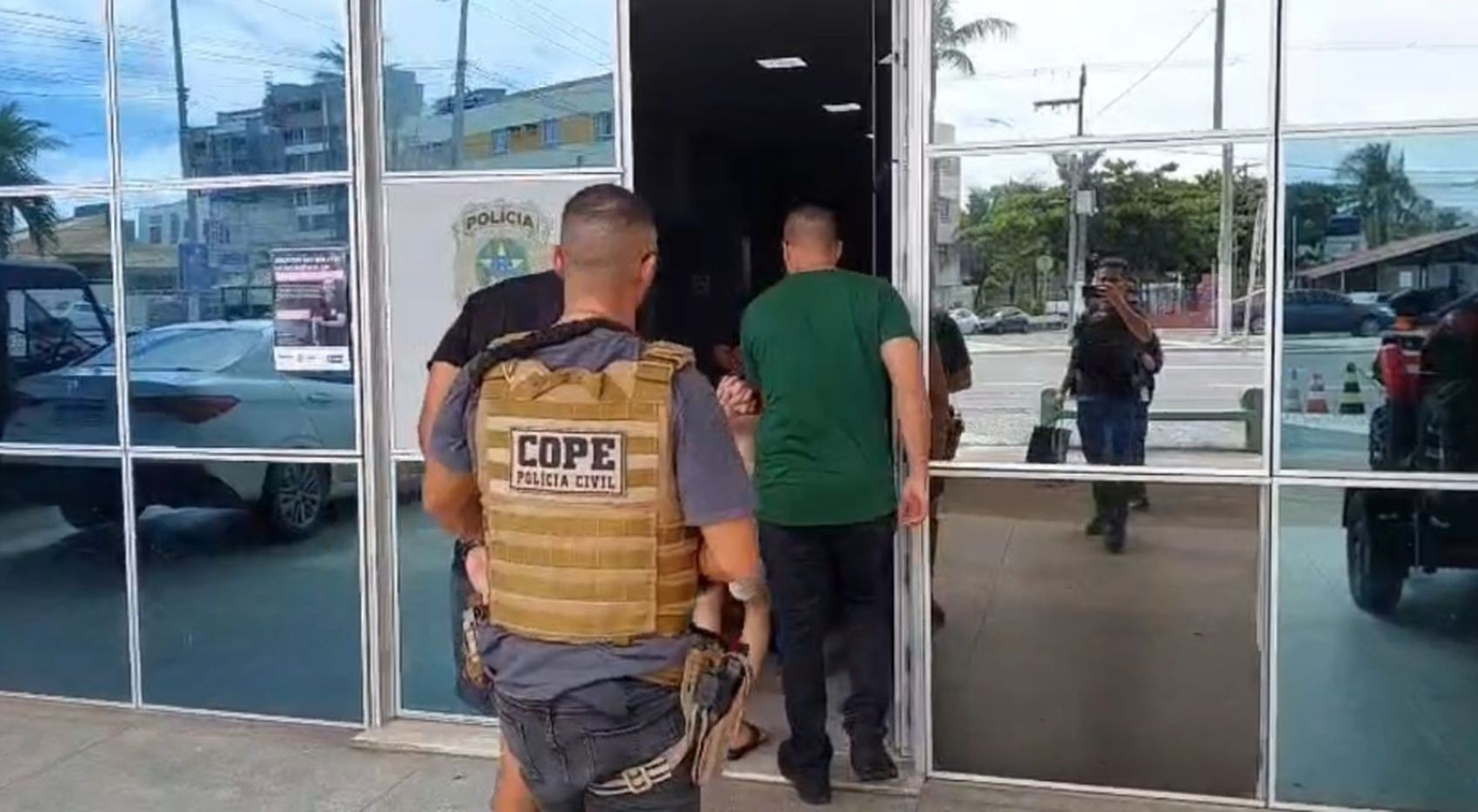 Cinco homens são presos em Sergipe suspeitos de envolvimento em golpes contra idosos 