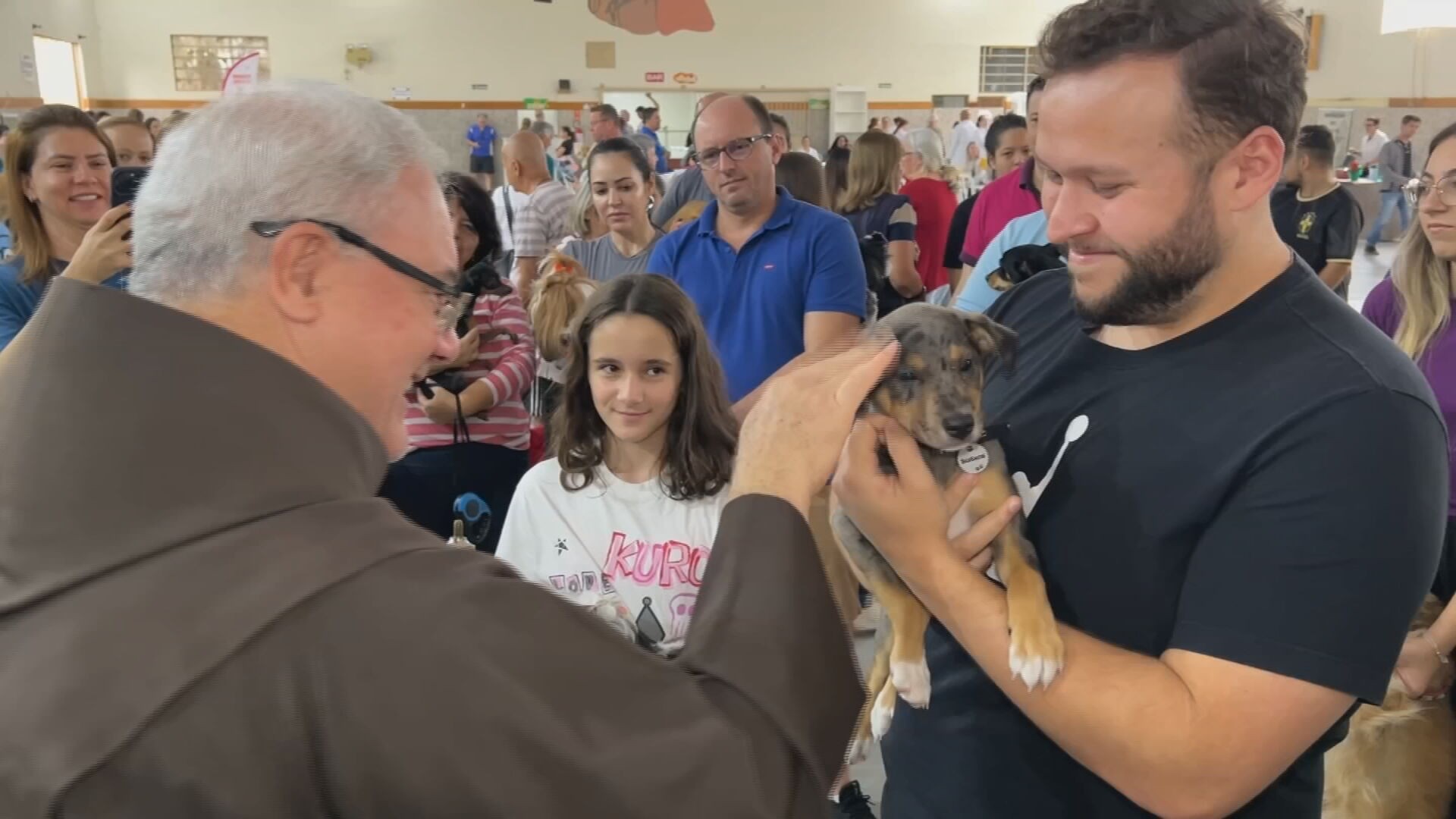 Dia de São Francisco de Assis é celebrado com bênçãos aos animais em Sorocaba