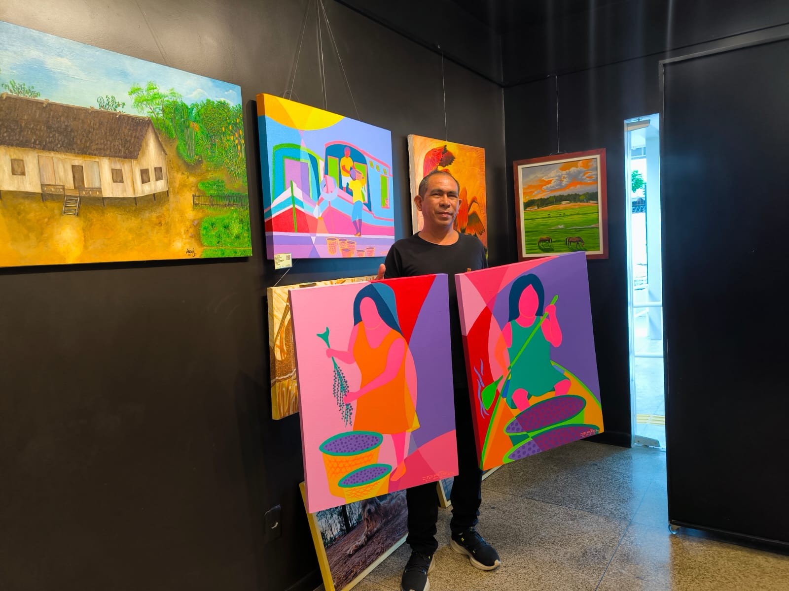 Exposição 'Amazônia em Traços' reúne mais de 60 artistas no Amapá
