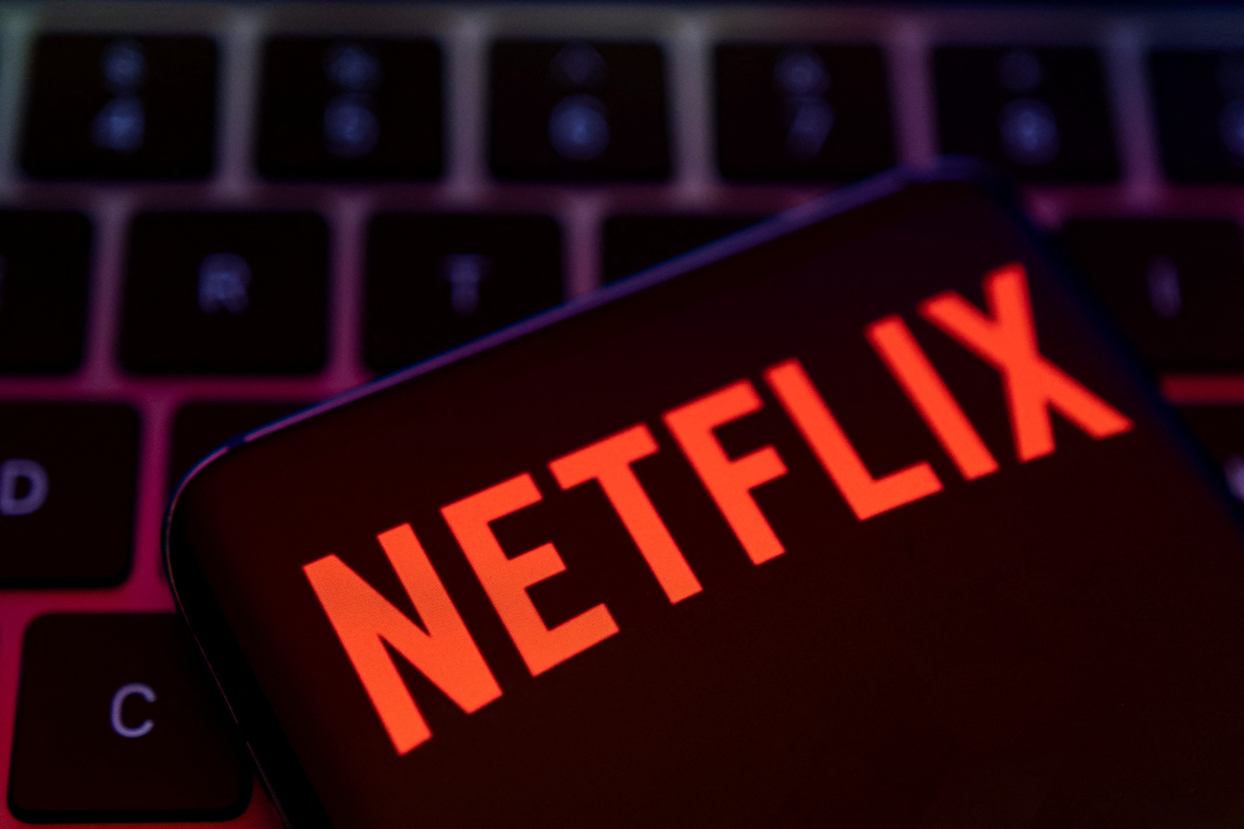 Netflix começa a cobrar pelo compartilhamento de senhas no Brasil