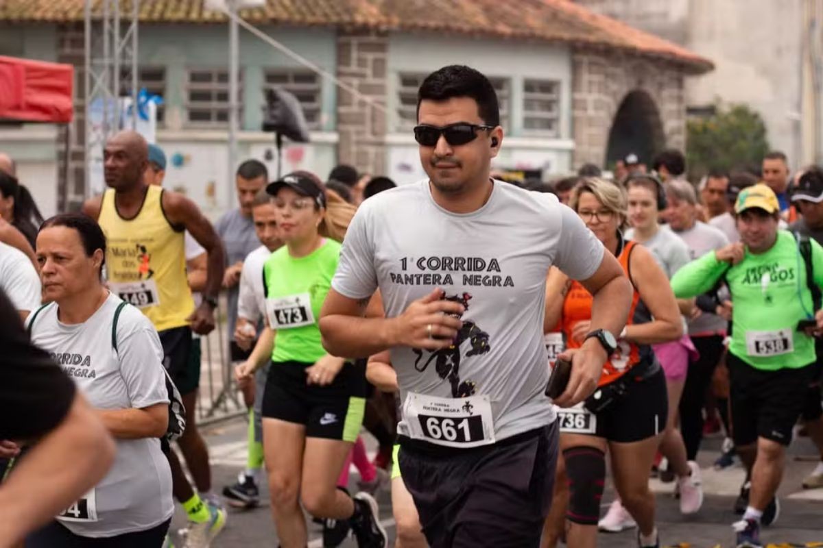 Avenidas da orla de Santos, SP, são bloqueadas para corrida de rua neste domingo; veja as alterações