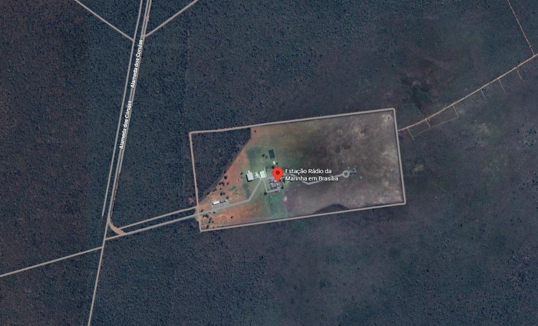 Almirante Almir Garnier ficará preso em Estação de Rádio da Marinha no DF; veja detalhes