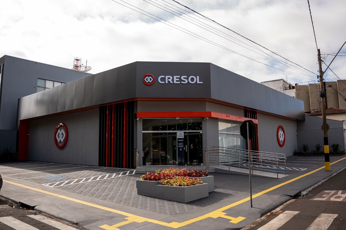 Cresol inaugura mais duas agências em São Paulo | Guia de Soluções ...
