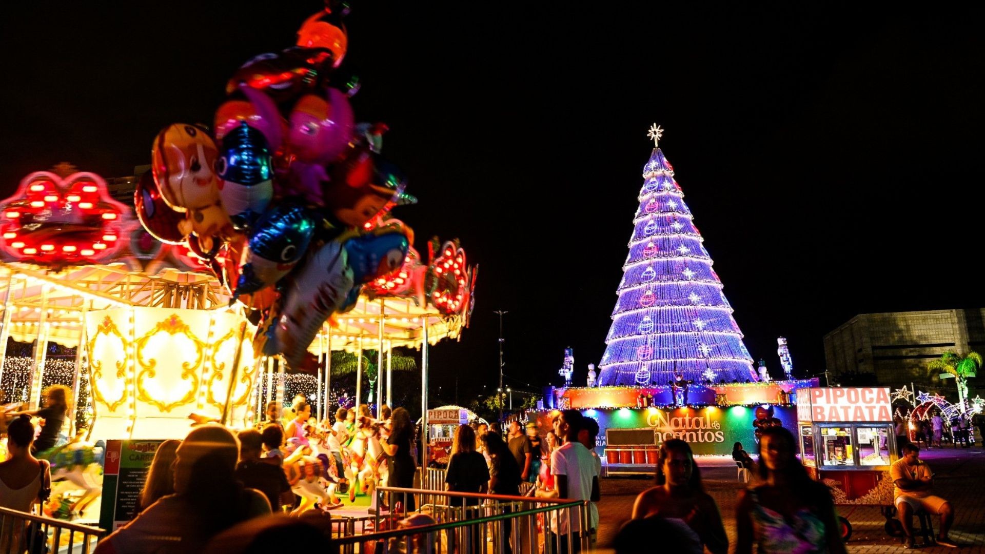 Vila natalina na Praça do Papa, em Vitória, terá patinação no gelo de graça e show de Fat Family; veja programação