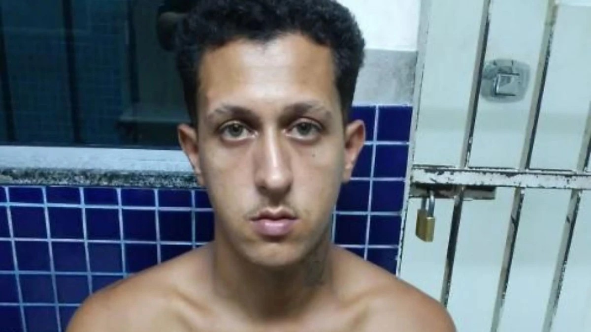 Pai é preso por participar do assassinato de jovem após envio de foto íntima para a filha dele