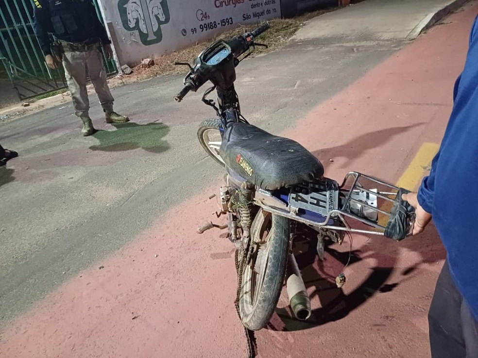 Homem morre após caminhonete colidir com motoneta na BR-010, em Imperatriz — Foto: Divulgação/PRF