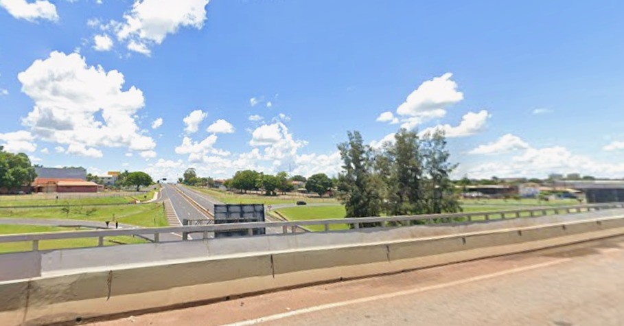 Jovem que desapareceu em Assis é encontrada em canavial após família seguir pegadas