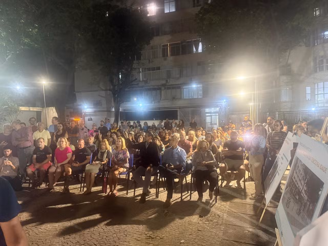 Prefeitura inicia revitalização da praça Sarah Kubitschek em Copacabana