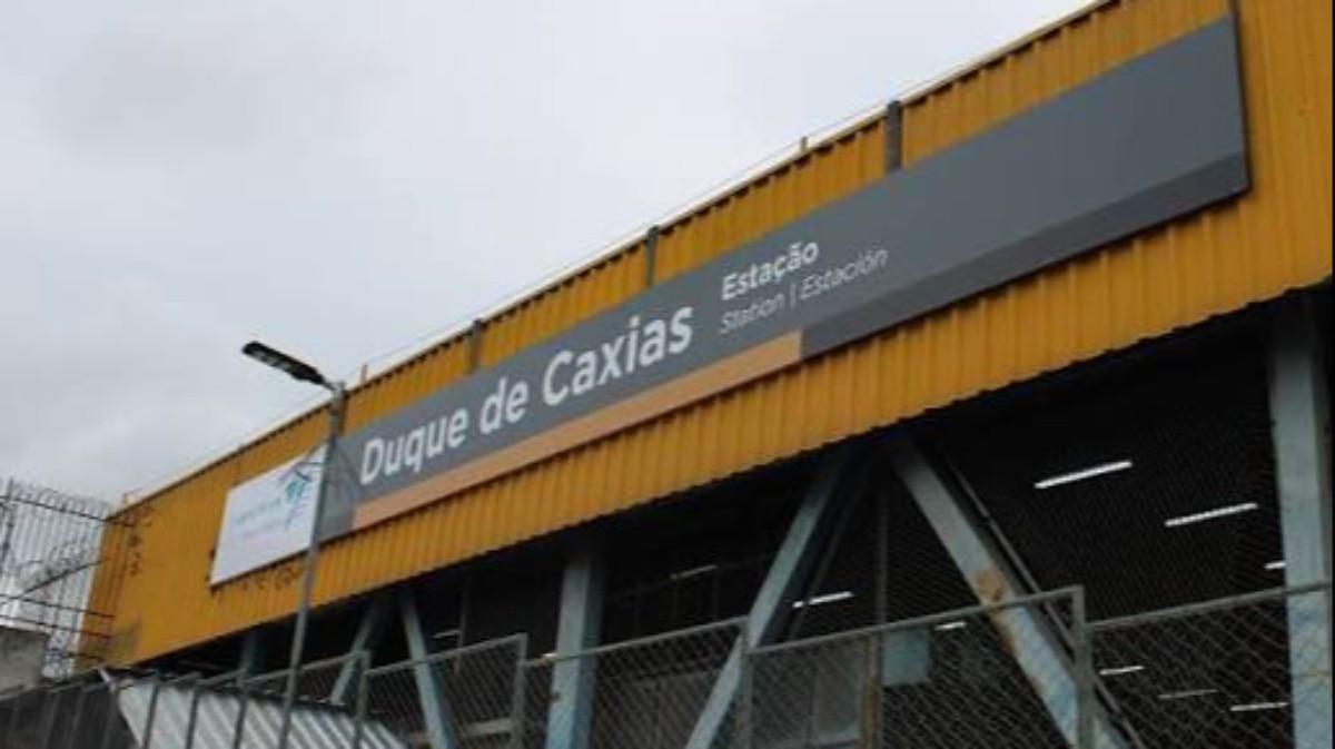 Passageiros relatam aumento de roubos em trens do RJ: 'Bateu com arma na minha cabeça', diz vítima