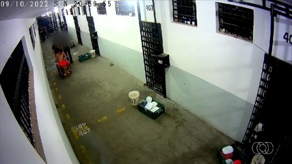 Caso Briner: servidores do presídio vestem roupas para jogar bola enquanto jovem passa mal