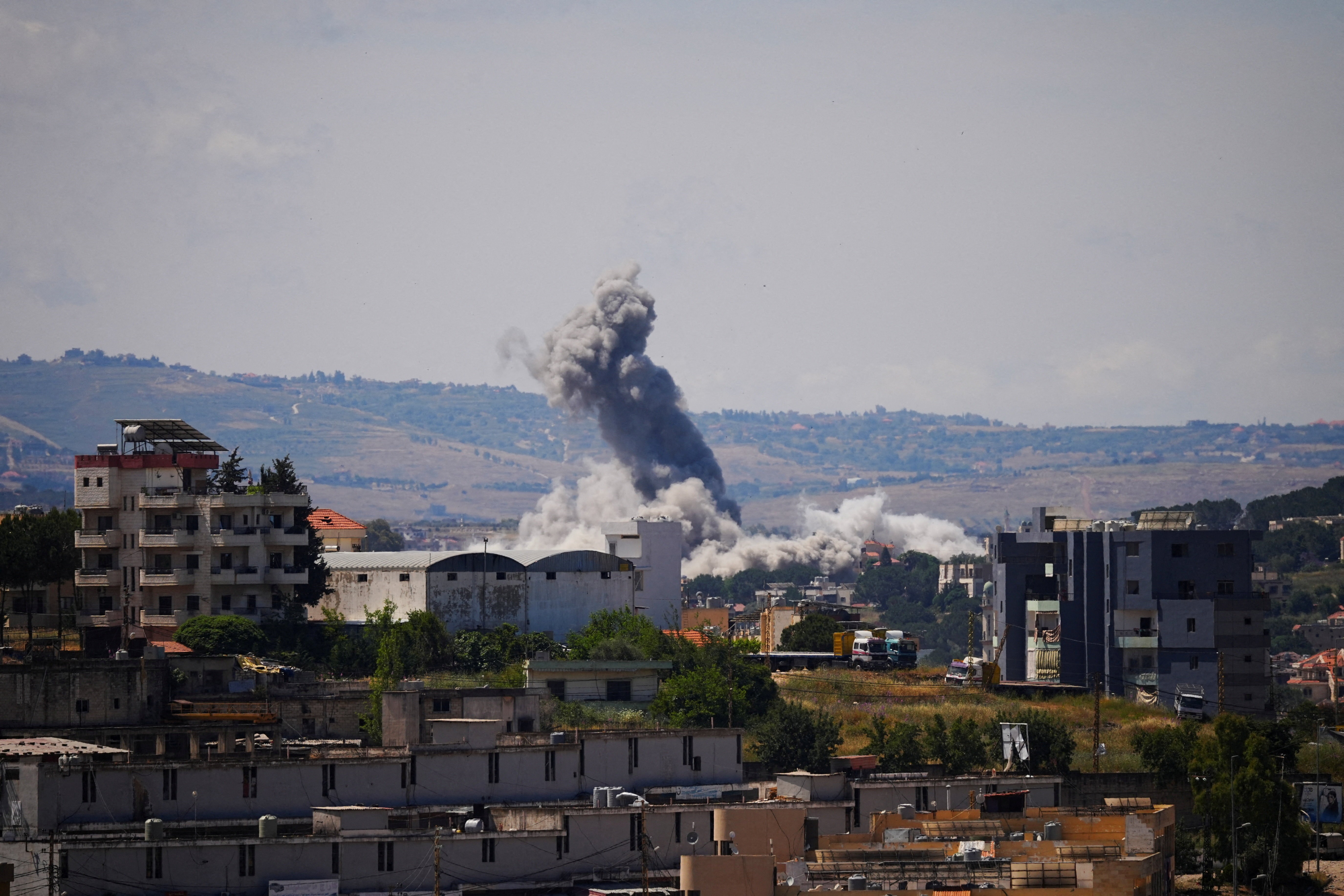 EUA relatam ataques do Irã a países vizinhos do Oriente Médio; Israel volta a atacar a capital do Líbano