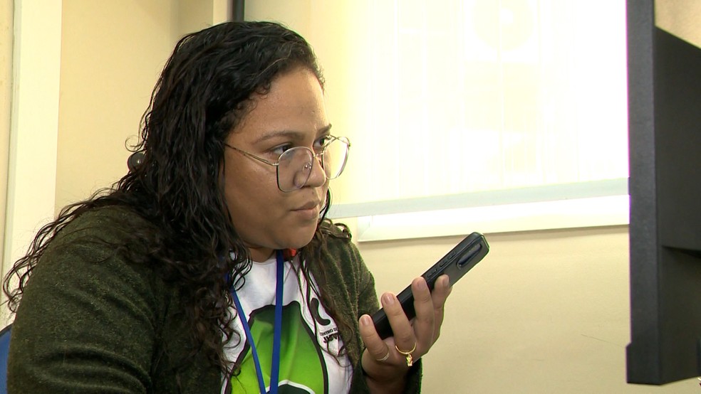 Alda Dias dos Santos Rodrigues, agente de integração na Escola Mário Gurgel no ES — Foto: Reprodução/TV Gazeta