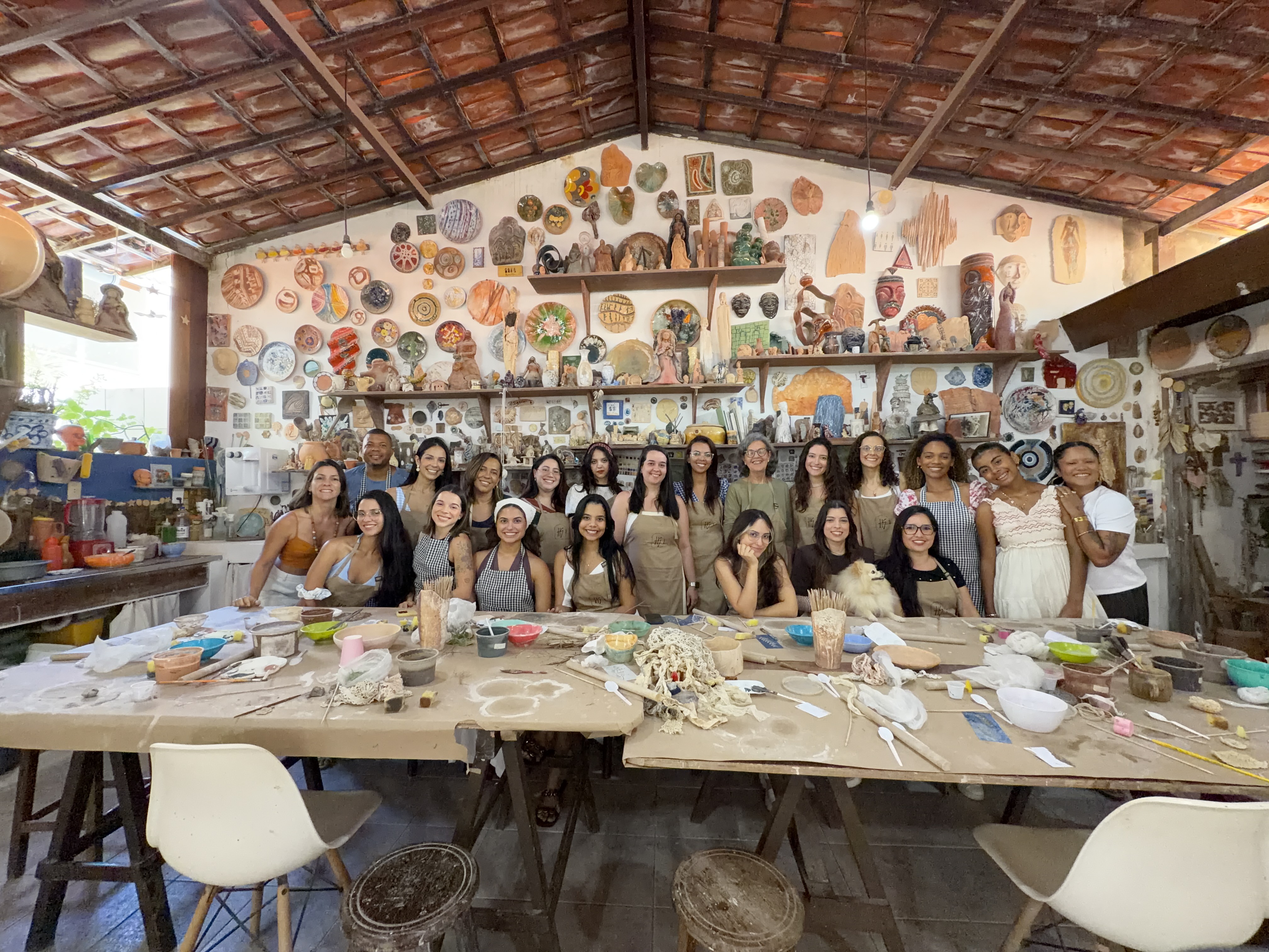 Hiperconectividade e correria da vida adulta levam mulheres a transformar hobbies em aliados da saúde mental