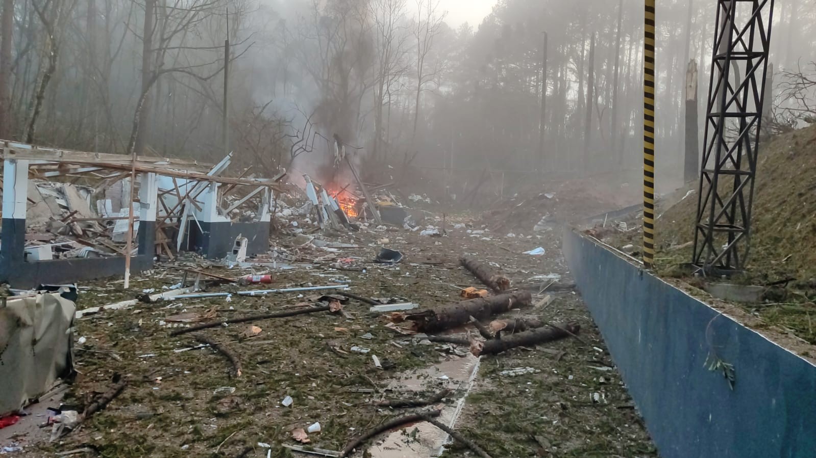 Fábrica de explosivos confirma 9 mortes em explosão na Grande Curitiba