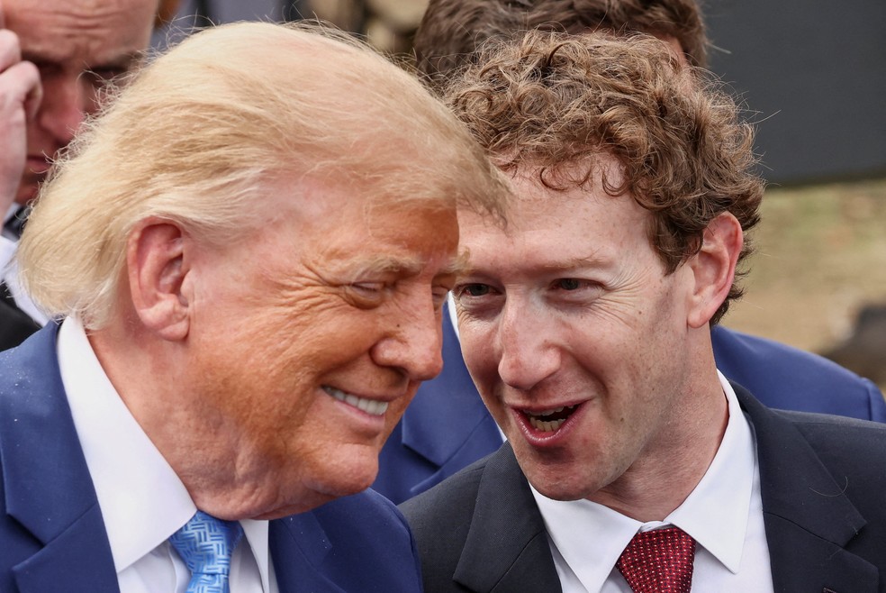O presidente dos EUA, Donald Trump, e o CEO da Meta, Mark Zukerberg, durante encontro de Trump com CEOs de empresas de IA na Casa Branca, em 29 de setembro de 2026. — Foto: Kevin Lamarque/ Reuters