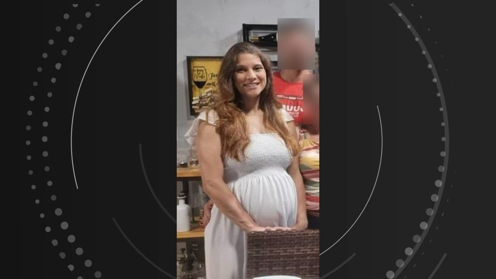 A enfermeira estava grávida de uma menina que se chamaria Rebeca — Foto: Reprodução/Redes sociais