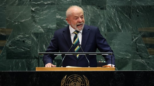 Lula diz que Brasil vai aportar U$ 1 bilhão em fundo para preservar florestas tropicais - Iniciativa quer viabilizar pagamentos para países que garantam a conservação da mata nativa e fortalecer a manutenção das florestas em pé.