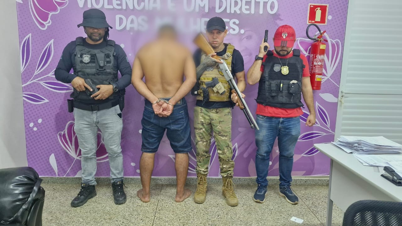 Homem é preso em flagrante por agredir e ameaçar companheira de morte no Amapá