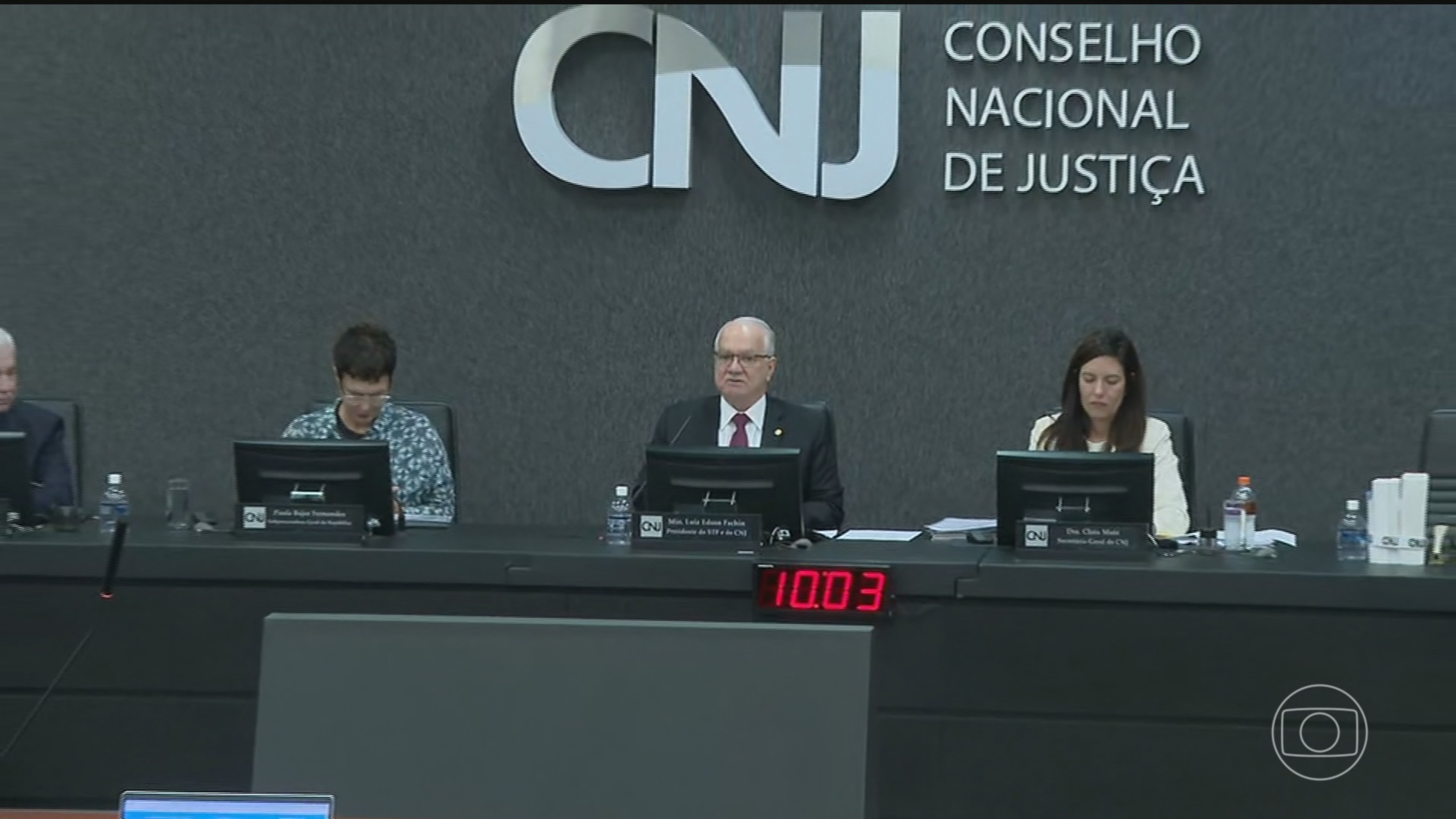 Conselhos de Justiça e do Ministério Público aprovam contracheque único para juízes, procuradores e promotores