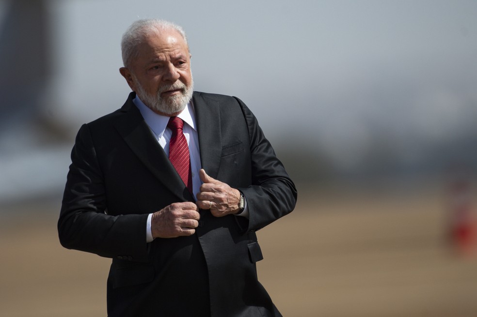 O presidente Luiz Inácio Lula da Silva durante cerimônia em homenagem aos 150 de nascimento de Alberto Santos Dumont, patrono da Aeronáutica e considerado o Pai da Aviação, em 20/07/2023. — Foto: Marcelo Camargo/Agência Brasil