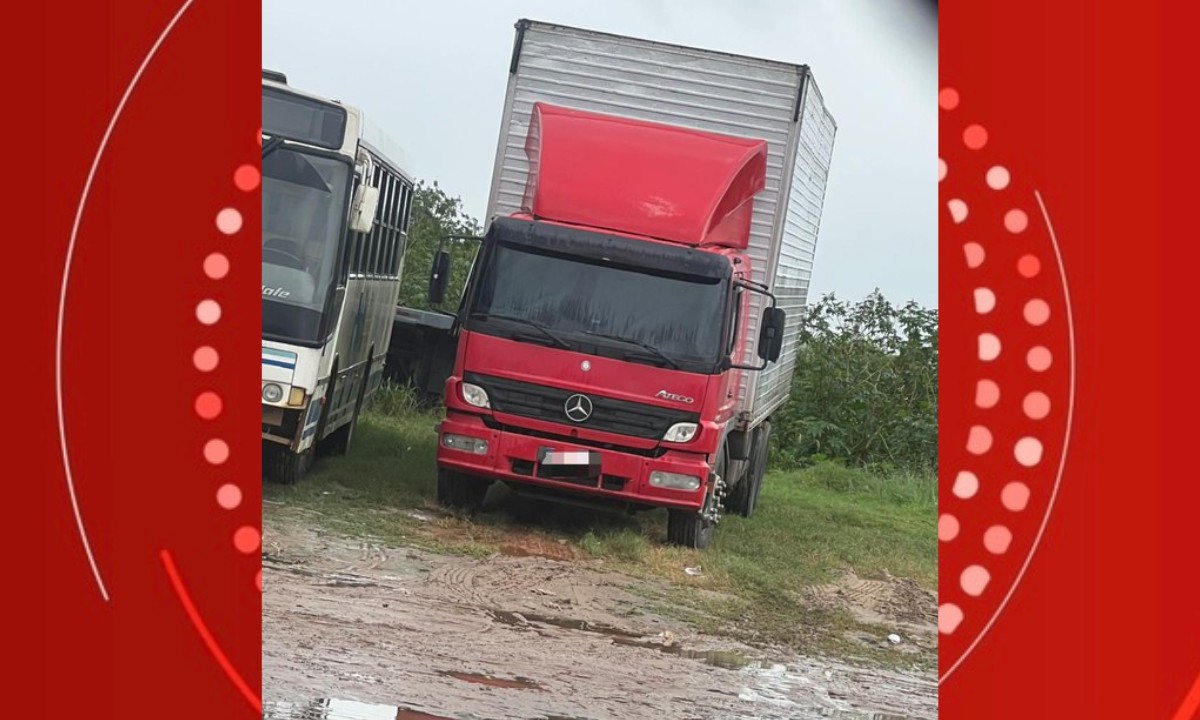 Caminhão carregado com equipamentos de academia é recuperado após motorista ser feito refém na Bahia
