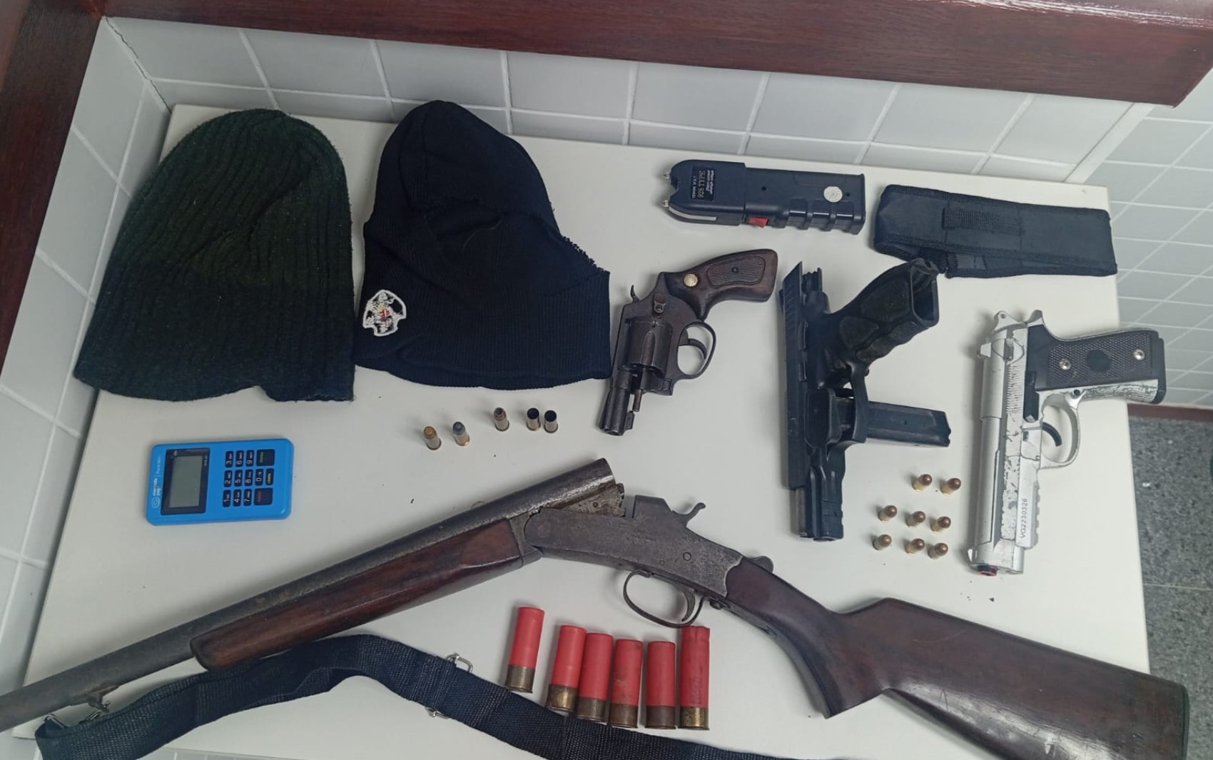 Três homens morrem e policial militar é baleado após confronto no interior da Bahia