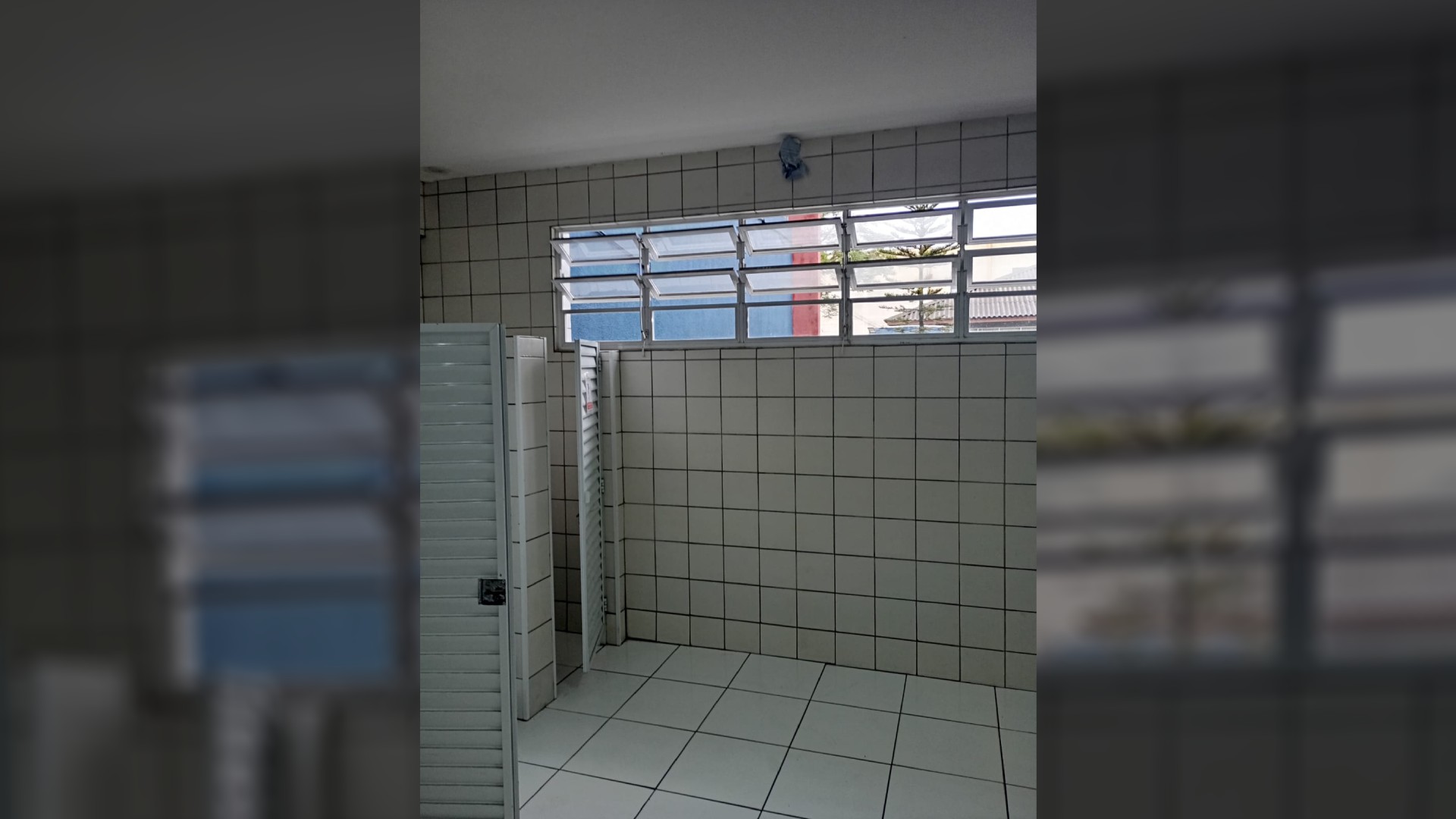 Colégio estadual instala câmeras nos banheiros usados por estudantes e equipamentos são removidos após reclamações dos pais no Paraná
