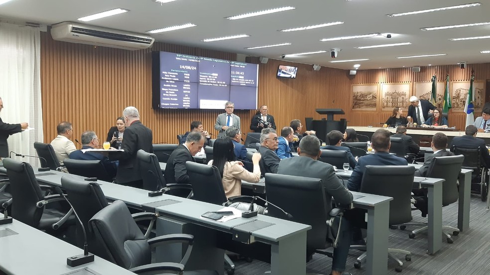 Projetos foram votados em sessão desta quarta-feira (14) — Foto: Sérgio Henrique Santos/Inter TV Cabugi
