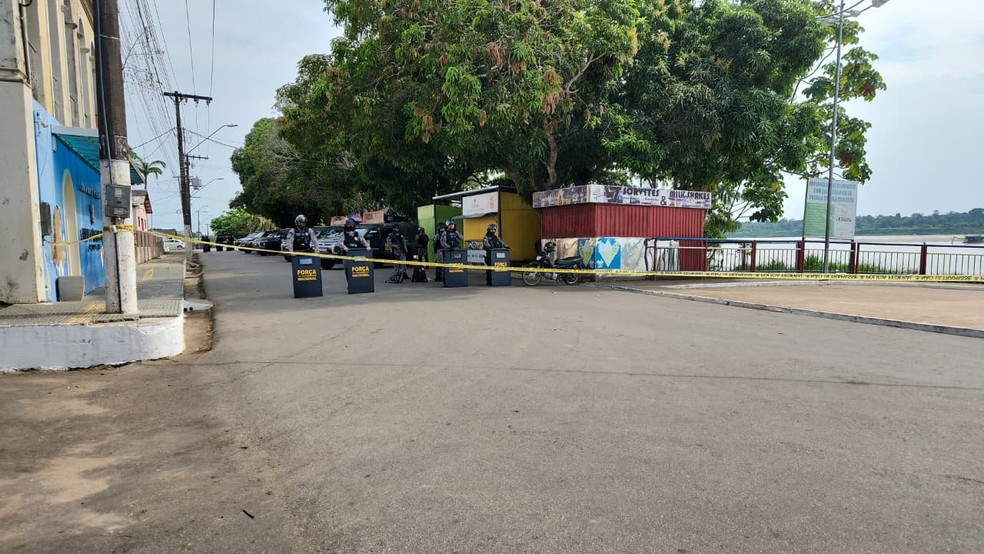 Área isolada em Humaitá durante operação da Polícia Federal contra garimpo ilegal — Foto: Raolin Magalhães/Rede Amazônica