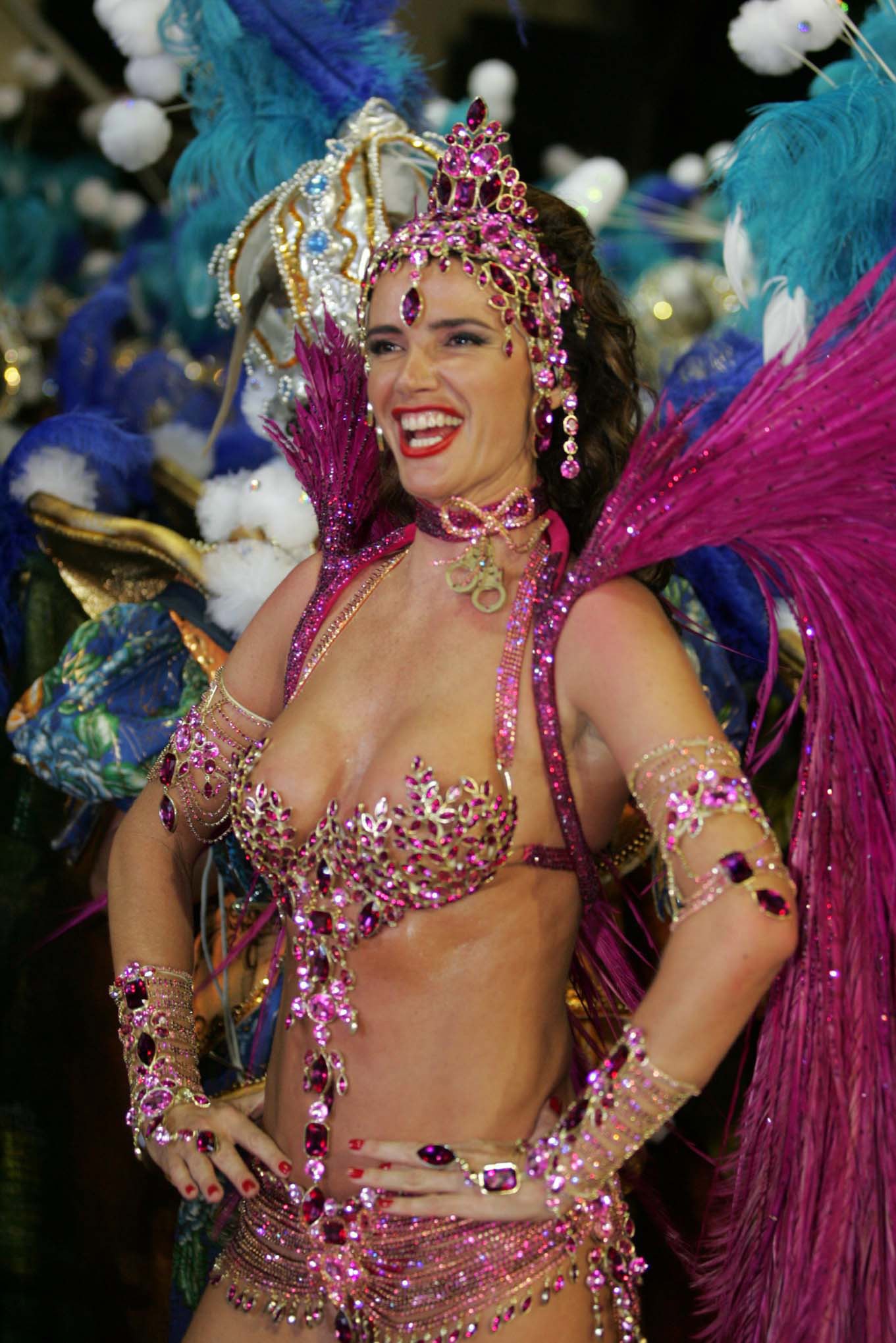 Em troca de e-mail em 2012, Epstein perguntou sobre a modelo brasileira Luma de Oliveira