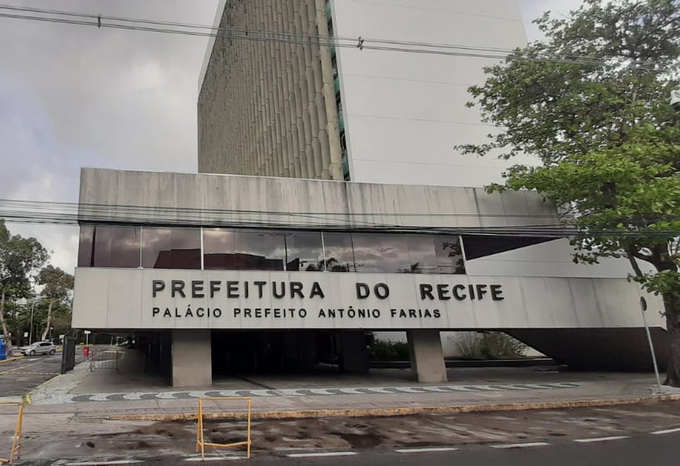 Prefeitura determinou restrições de acesso aos prédios municipais, em vigor a partir da sexta-feira (5) — Foto: Elvys Lopes/TV Globo