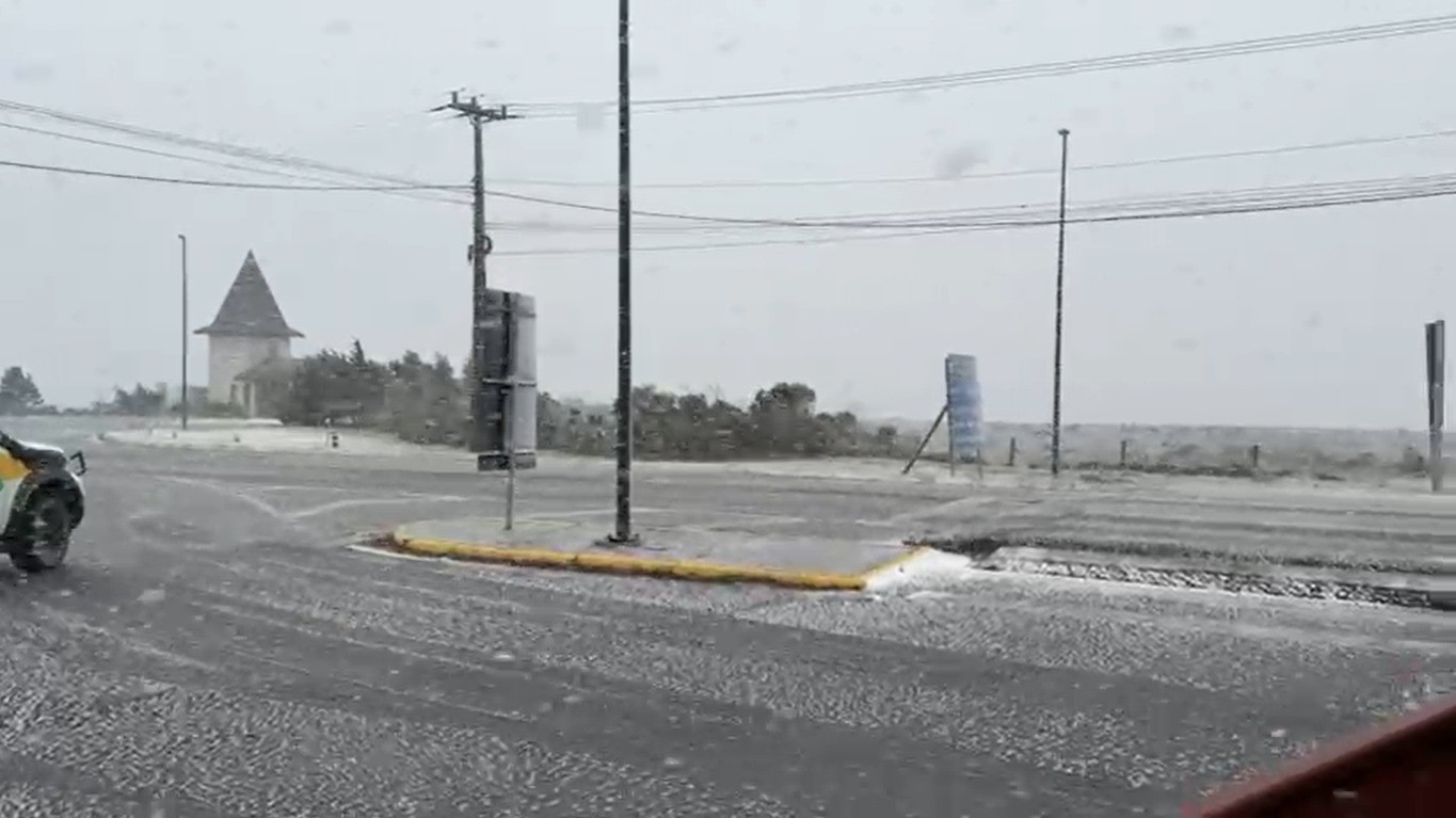 Ponto turístico de SC, Serra do Rio do Rastro é interditada por grande quantidade de neve; VÍDEO