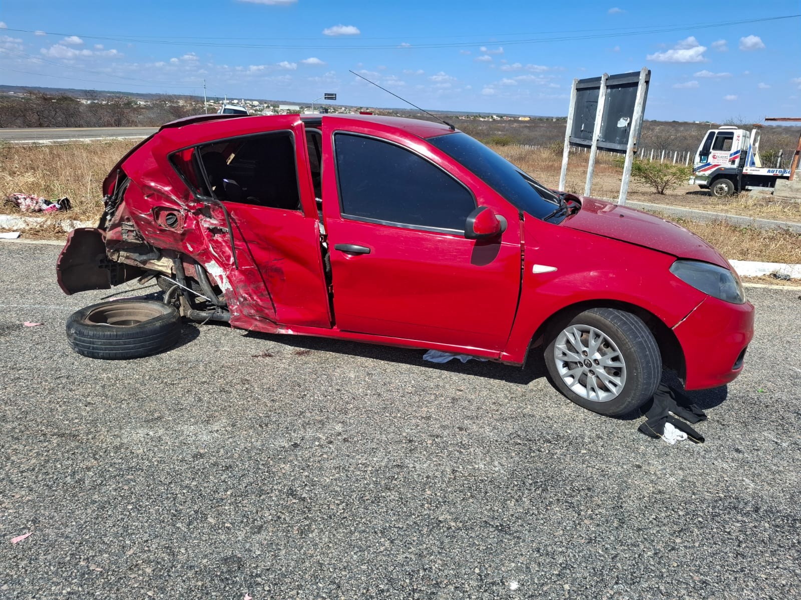 Criança de dois anos fica gravemente ferida em acidente entre dois veículos na BR-405, no RN
