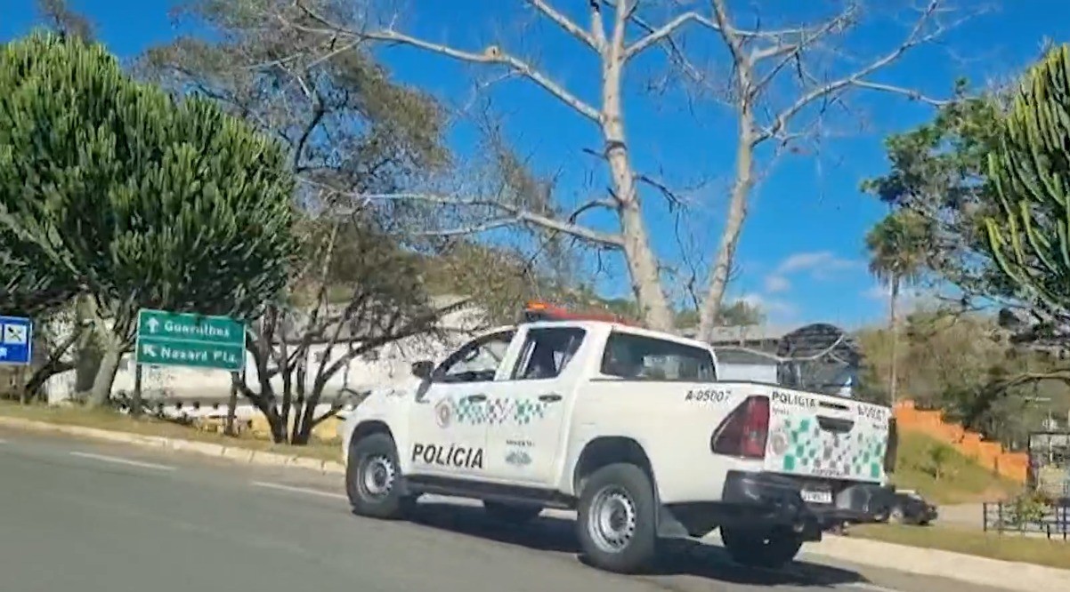 Operação combate loteamento clandestino na zona rural de Nazaré Paulista