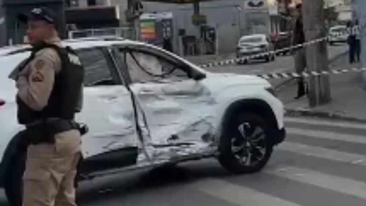 Sargento da PM morre em acidente envolvendo uma moto e um carro em BH 
