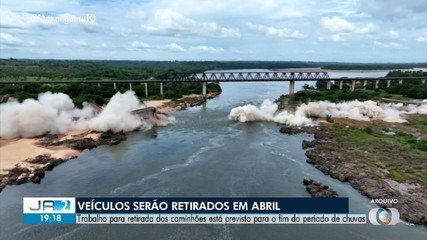 Veículos que caíram com desabamento da ponte JK serão retirados do rio em abril