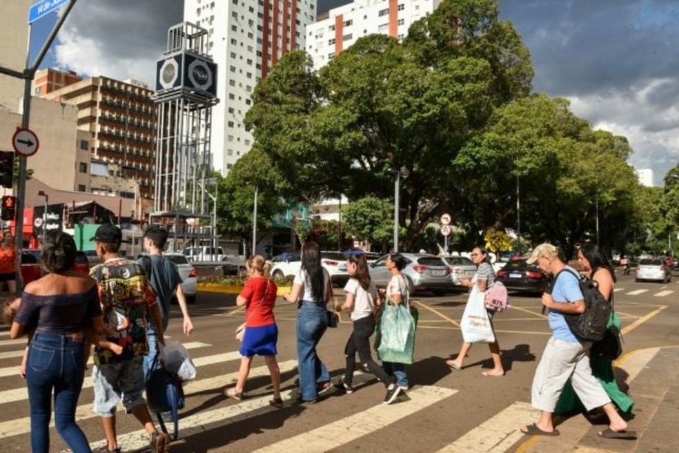 Pedestres em Campo Grande. — Foto: PMCG/Reprodução