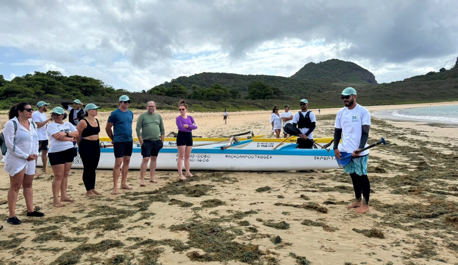 Aniversário de 36 anos do Parque Nacional de Fernando de Noronha tem passeio de canoa na Praia do Sueste; VÍDEO